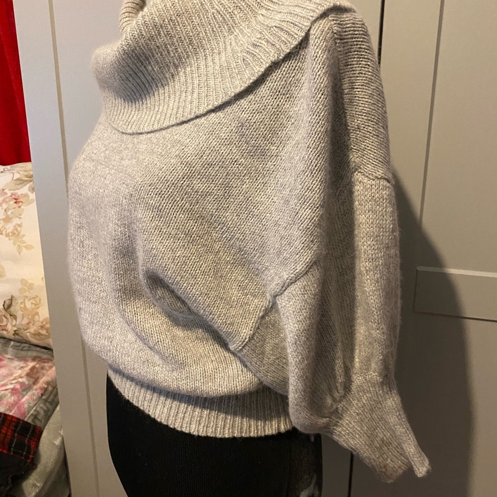 Sweater - Picture 8 of 9